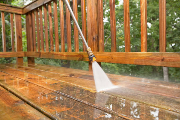 Best Deck Pressure Washing  in Minnetrista, MN